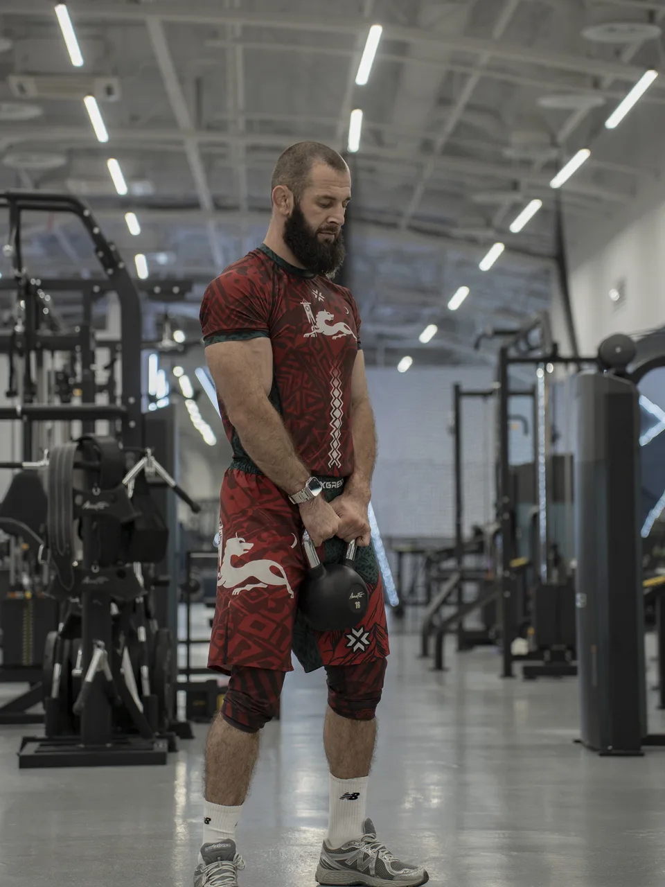Muhammad Magomedov training a kettlebell rotational drive in the Cumados gym